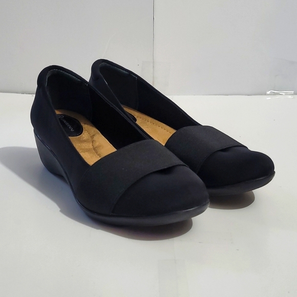 Giani Bernini arch supported wedge shoes. Size 7.5. Super soft insoles. NEW! - Picture 3 of 7